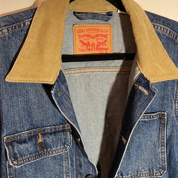Levi’s Trucker Chore Jacket corduroy neck Size small oversized fit - Picture 9 of 9